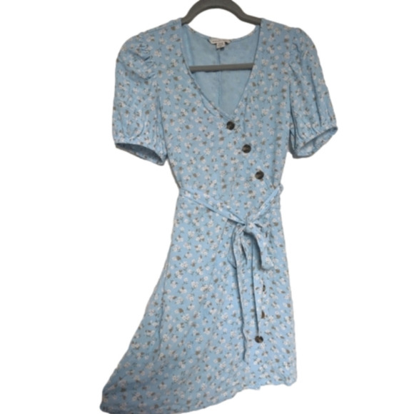 American Eagle Outfitters Dresses & Skirts - American Eagle light blue floral wrap mini dress